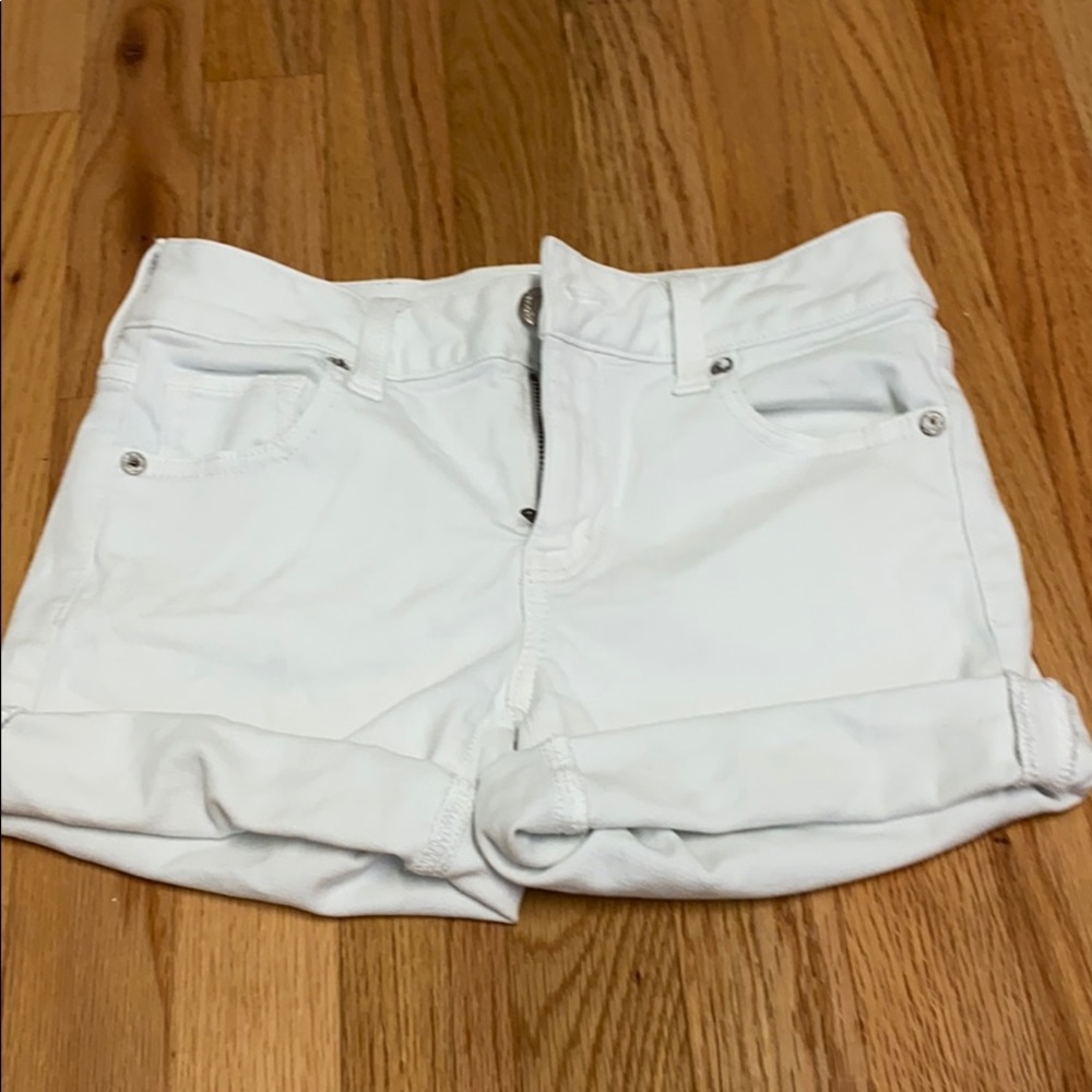 american Eagle white shorts